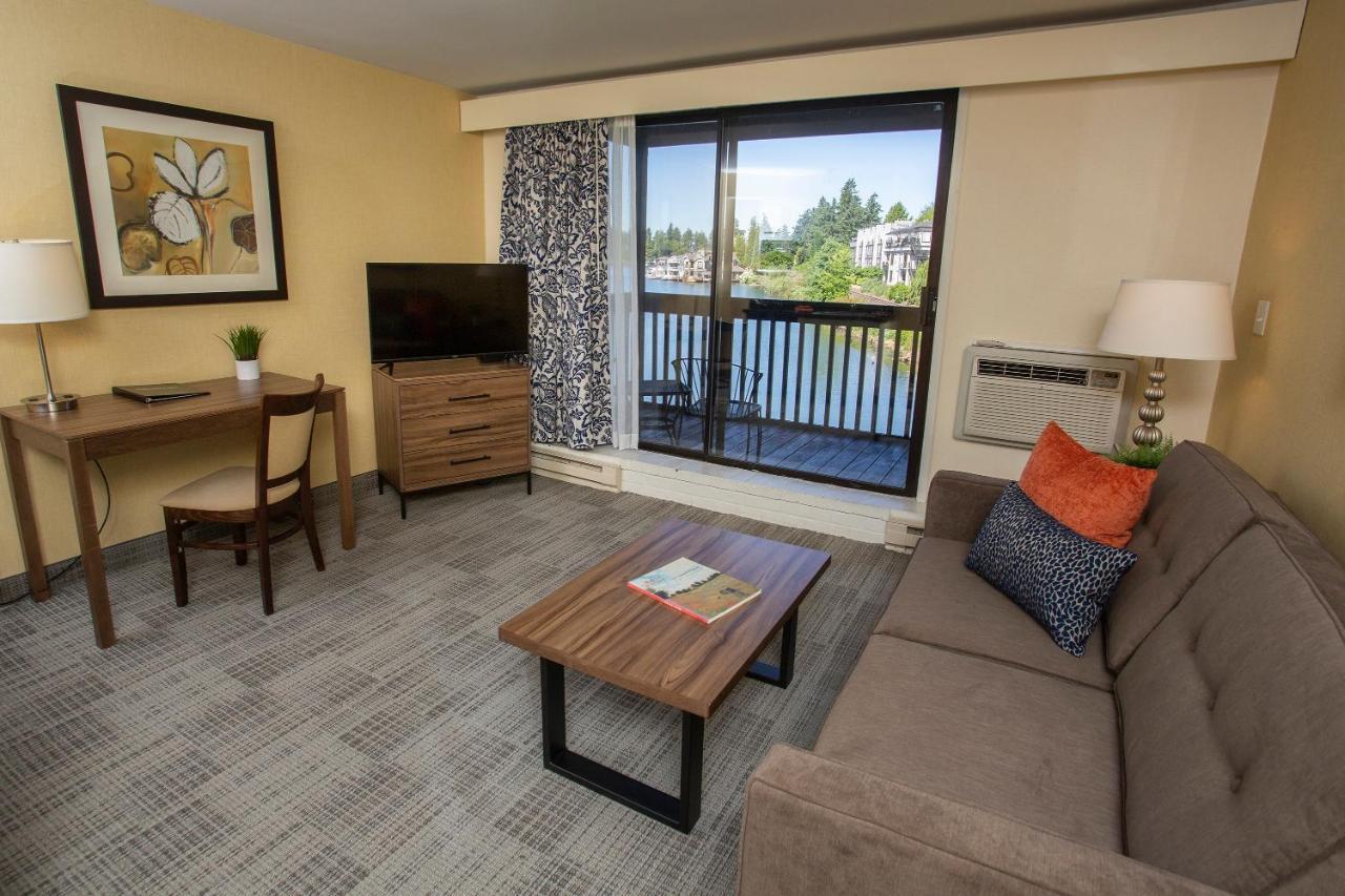 Lakeshore Inn Lake Oswego Exterior photo