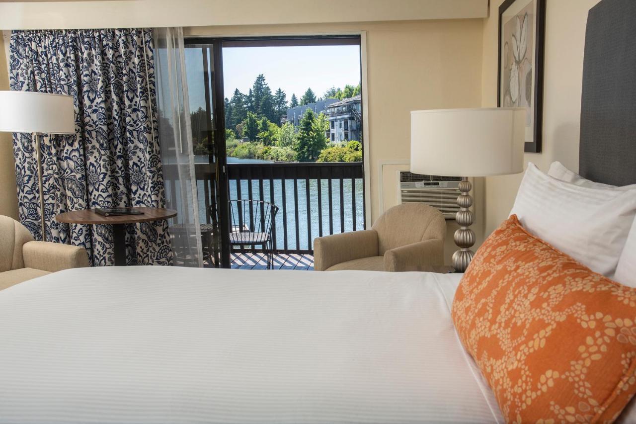 Lakeshore Inn Lake Oswego Exterior photo