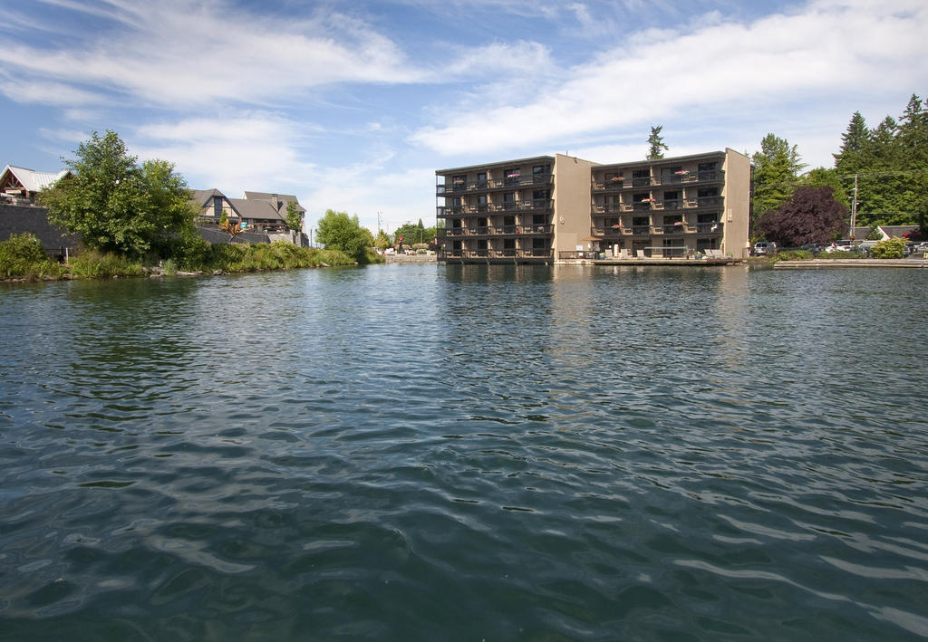 Lakeshore Inn Lake Oswego Exterior photo